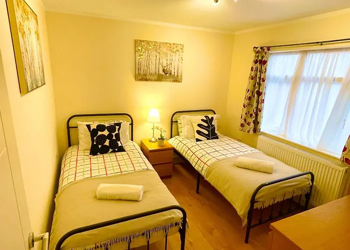 1Bf-Sleeps4-Freeparking-Pets-Wifi- London