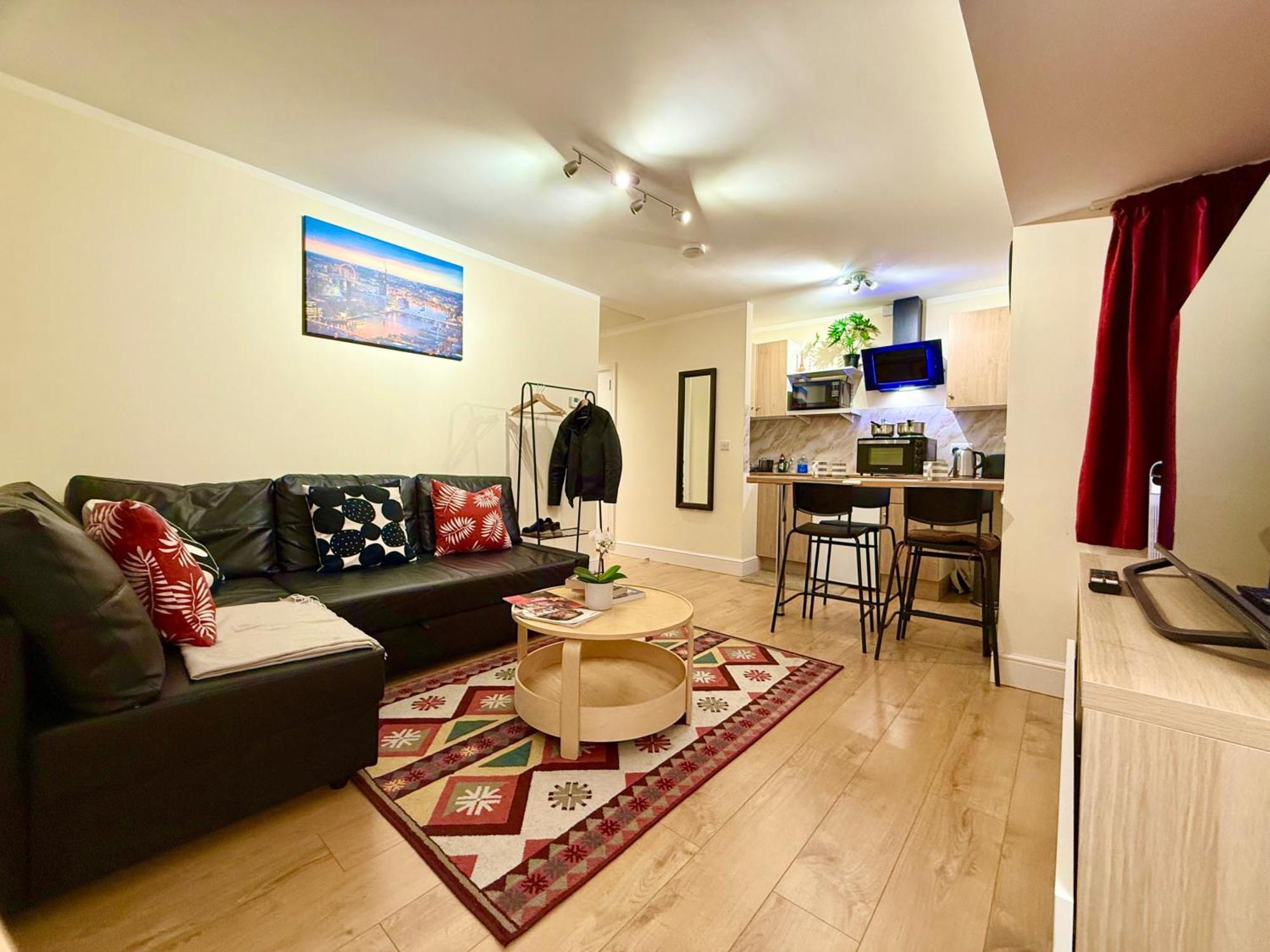 Sleeps4-freeparking-pets-wifi-london Apartment *